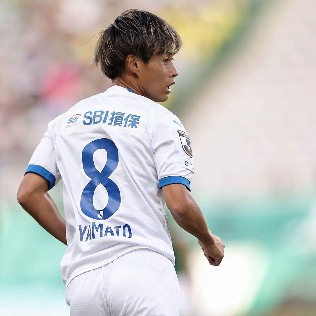 のインスタグラム：「🔵🟡2023明治安田生命J2リーグ第38節⚽️ 試合写真①📷 応援ありがとうございました！  #大分トリニータ #繋 #trinita」