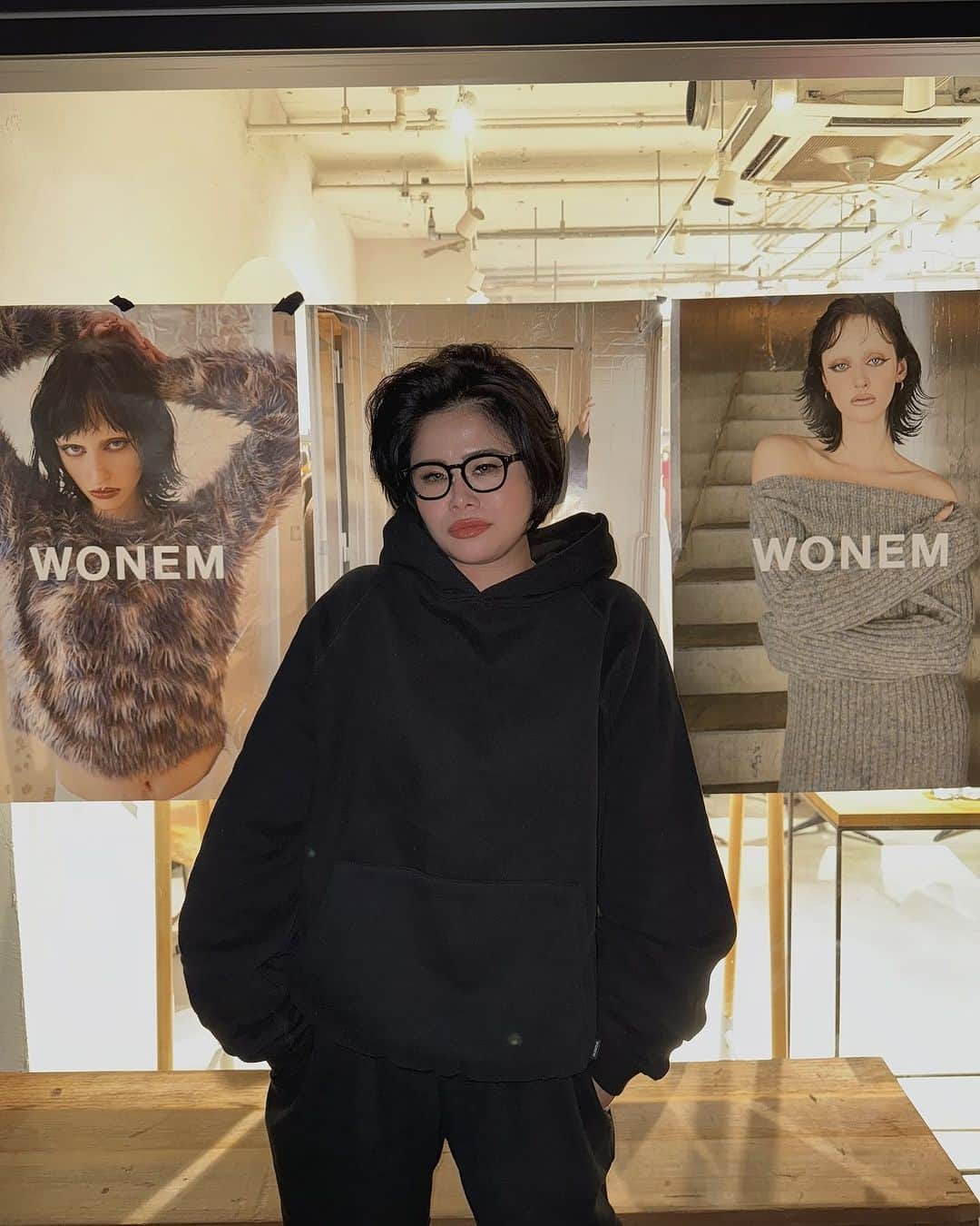 金子若菜のインスタグラム：「⠀ 📍WONEM POPUP inTOKYO 1日目、ありがとうございました！！！  予想以上のお客様に来て頂き、 本当に×1000感謝でございます…🤝🏻  ⠀ 想うこと沢山あり過ぎて 泣きそうなので、 POPUPが終わったら改めて書かせて下さい…！  温かい皆様ばかりで 本当に私が助けられた1日でした😭🙏🏻  (差し入れやお手紙も沢山ありがとうございます😭)  明日、最終日となりますので、 どうぞ、お気軽にお越しくださいね！  WONEM一同お待ちしております🫶🏻  #WONEM #ウォンエム @wonem_official」