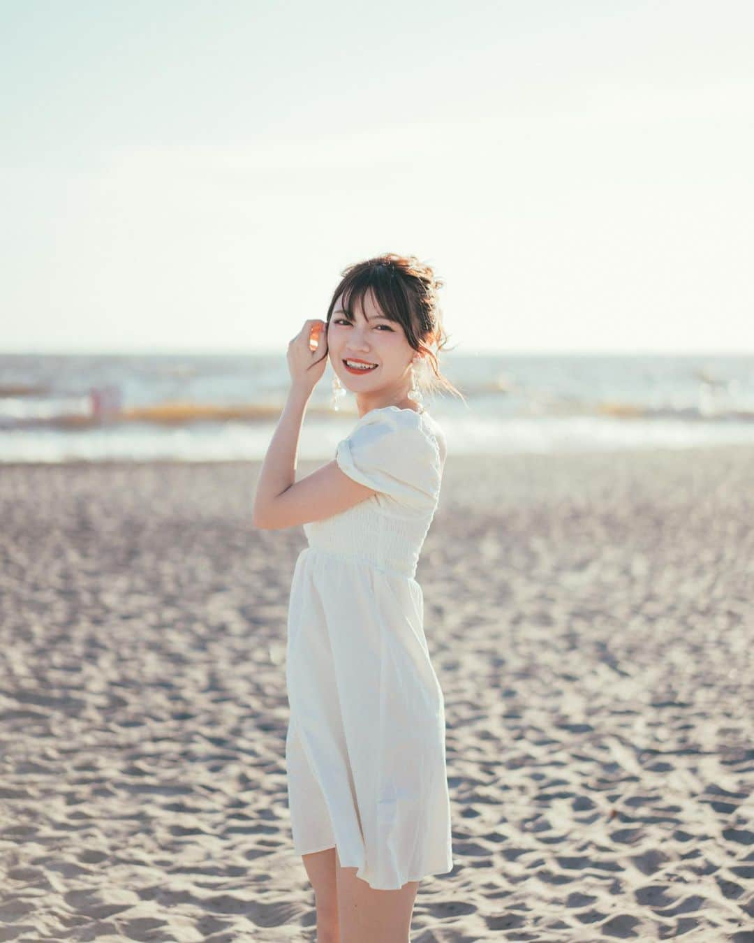 廣川奈々聖さんのインスタグラム写真 - (廣川奈々聖Instagram)「夏に着る白ワンピースがいちばんすき、🐶♡🏰💭 ⁡ @shimom_camera  ⁡ ⁡  #ポートレート #海岸 #夏の思い出 #被写体 #portraitmood #japanphotography」10月7日 21時33分 - nanaseven7_u_u