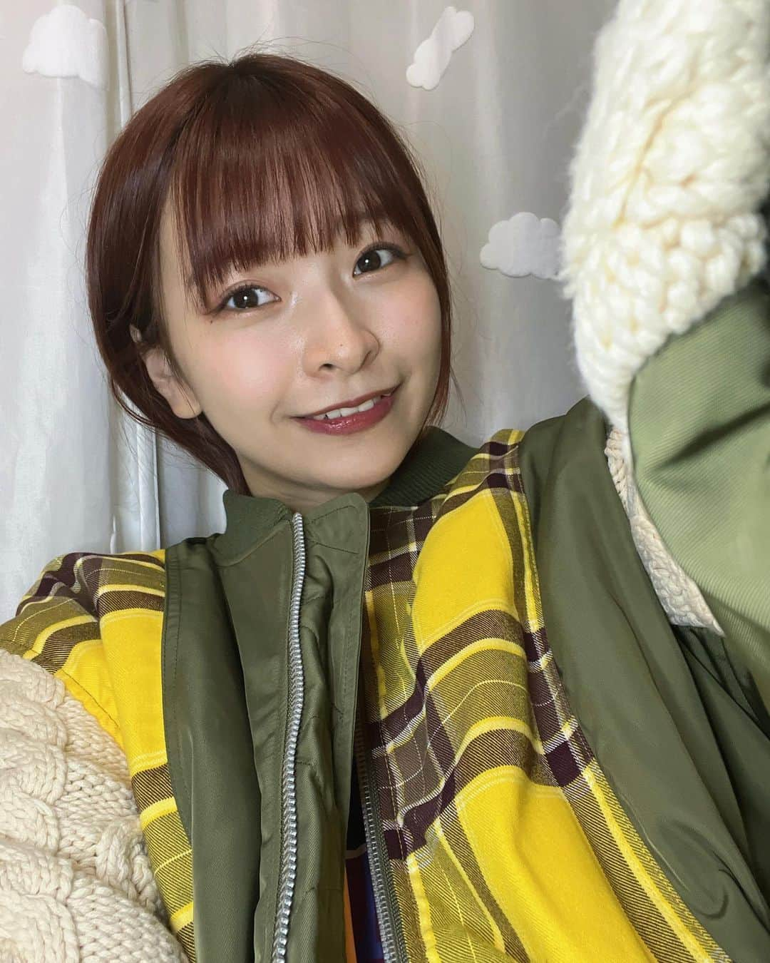 halcaさんのインスタグラム写真 - (halcaInstagram)「かわいいアウターゲット！💛 はやく着たいな！🥹❄️  エイプリルフールに使えそうな写真🤣 やっぱりショートヘアちょっとやってみたいな笑  #halca #アウター」10月7日 21時39分 - halca.77