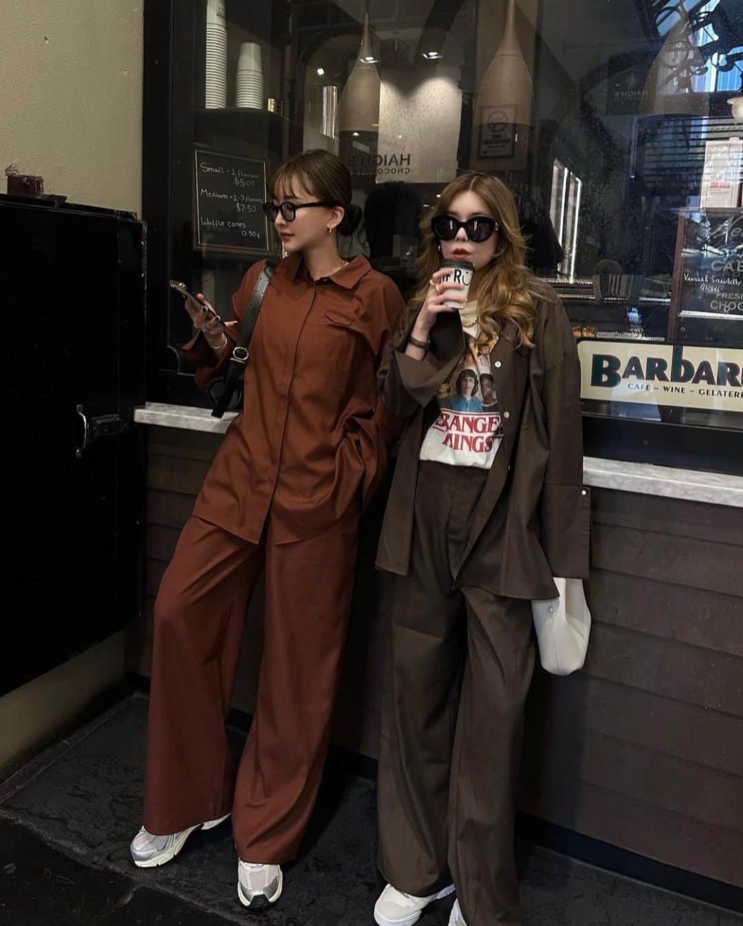 白倉あやさんのインスタグラム写真 - (白倉あやInstagram)「海外で着た2人のまとめ♡ Similar look 10 photos.📸 all @the_toe_official」10月7日 21時37分 - shirakur_a