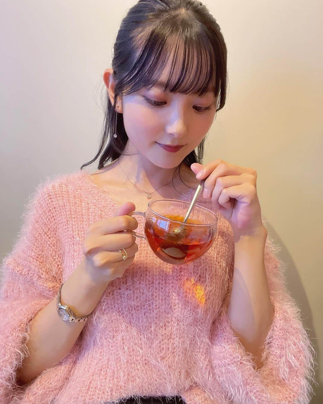 悠花さんのインスタグラム写真 - (悠花Instagram)「ごはん屋さんで飲み物頼む時 大体アイスティーか紅茶🫖☺︎ たまーにカフェラテ🤭♡」10月7日 21時41分 - haruka_217_