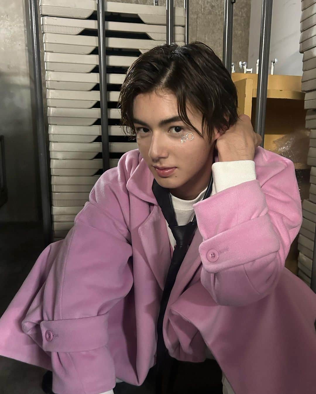 翔のインスタグラム：「TGC北九州ありがとうございました！ みんなの声が沢山聞こえて、ずっと感動してた。 今回着た服まじでかっこよかった。  Thank you for all the support today. Like usual the function went hard🥵  @tgc_staff  @bg_by_toatakami   #tgc北九州」
