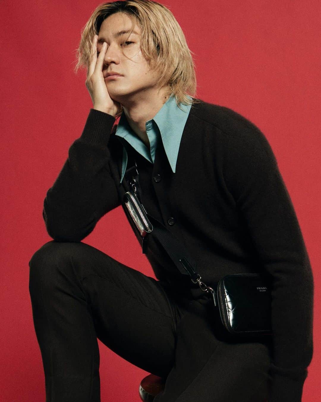 のインスタグラム：「Unreleased cuts from the October issue of MEN’S NON-NO.   PRADA  #prada #mensnonno #アザーカット #yutogenic」