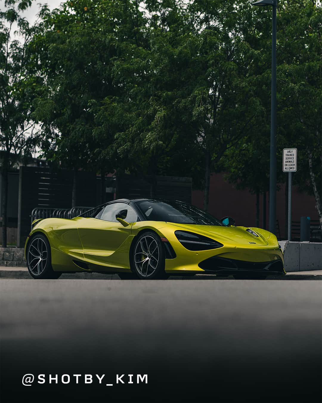 McLaren Automotiveさんのインスタグラム写真 - (McLaren AutomotiveInstagram)「Fiercely elegant through every curve. McLaren 720S #McLarenSpotted by @shotby_kim  #McLaren #McLarenAuto #McLaren720S」10月7日 22時03分 - mclarenauto