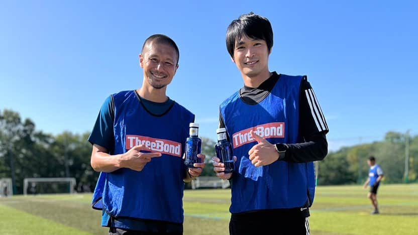 坪井慶介さんのインスタグラム写真 - (坪井慶介Instagram)「「KAMAMOTO Football Festival in 埼玉」に参加させて頂きました⚽️  東京電機大学グランドでたくさんの総勢160人くらいの子供達が参加してくれました！！ トレーニング、試合、リフティング大会とみんな凄いパワーでした…最後はもう勘弁して下さいと😁終わりました。  最初のダッシュはおじさん張り切ってます！！  いやぁ〜楽しかった👍 それにしても良いグランドだったな〜  #kamamotofootballfestival  #スリーボンド  #threebond  #東京電機大学  #埼玉鳩山キャンパス  #グランド最高  だから #スライディング しちゃうよね #スライディングボイ  #ダッシュ  #ダッシュボイ  #全力中年  #久しぶりに  #横山謙三 さんに会えた👍 #久富信也 コーチ #青山隼 コーチ #大学サッカー部 のみんな #ナイスコーチング」10月7日 21時58分 - keisuke_tsuboi0916