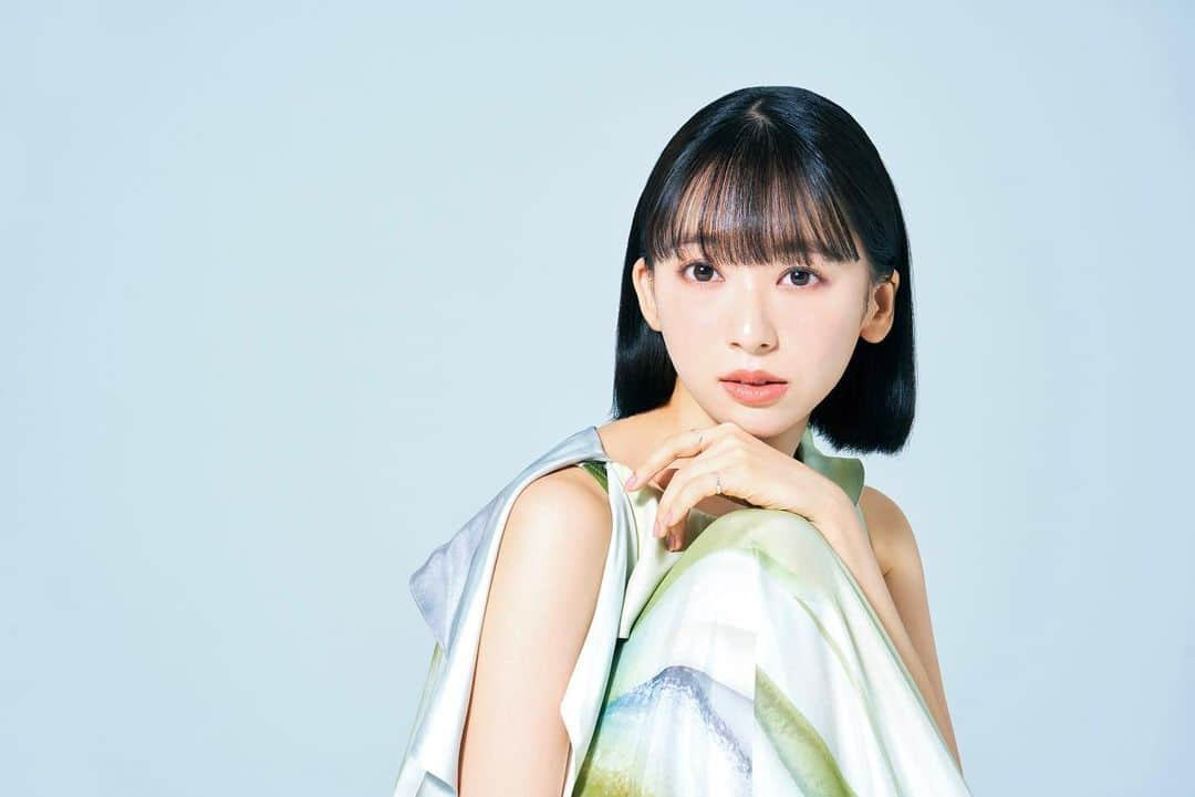 佐藤詩織のインスタグラム：「アイコンが新しくなりました！どうですか〜！？😊11月に向け、色々動き出しています！皆さまお楽しみにお待ちください☺️」