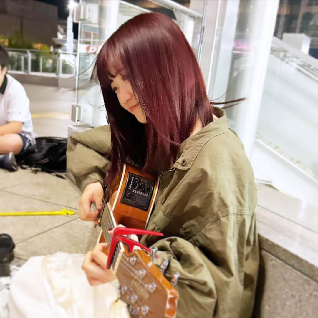 一ノ瀬陽鞠（ひまりん）さんのインスタグラム写真 - (一ノ瀬陽鞠（ひまりん）Instagram)「wine red 🍷💔  初カラーにチャレンジ( •̀ •́ )୨⚑︎゛ 最近寒くいよね、さすがに秋だよね🥹🥹🥹 深みのある色にしてもらったよ〜( ◜ω◝ )  赤過ぎず！とか気付かれなさ過ぎず！とか、色々言ったのに最高なお色味にしてくれました🫶🏻  @akiyamasensei_aid ありがとうございますー！！♡」10月7日 22時37分 - lespros_himari