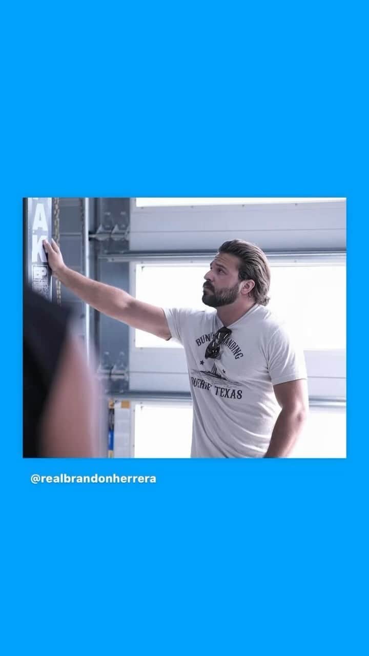 ビル・ゴールドバーグのインスタグラム