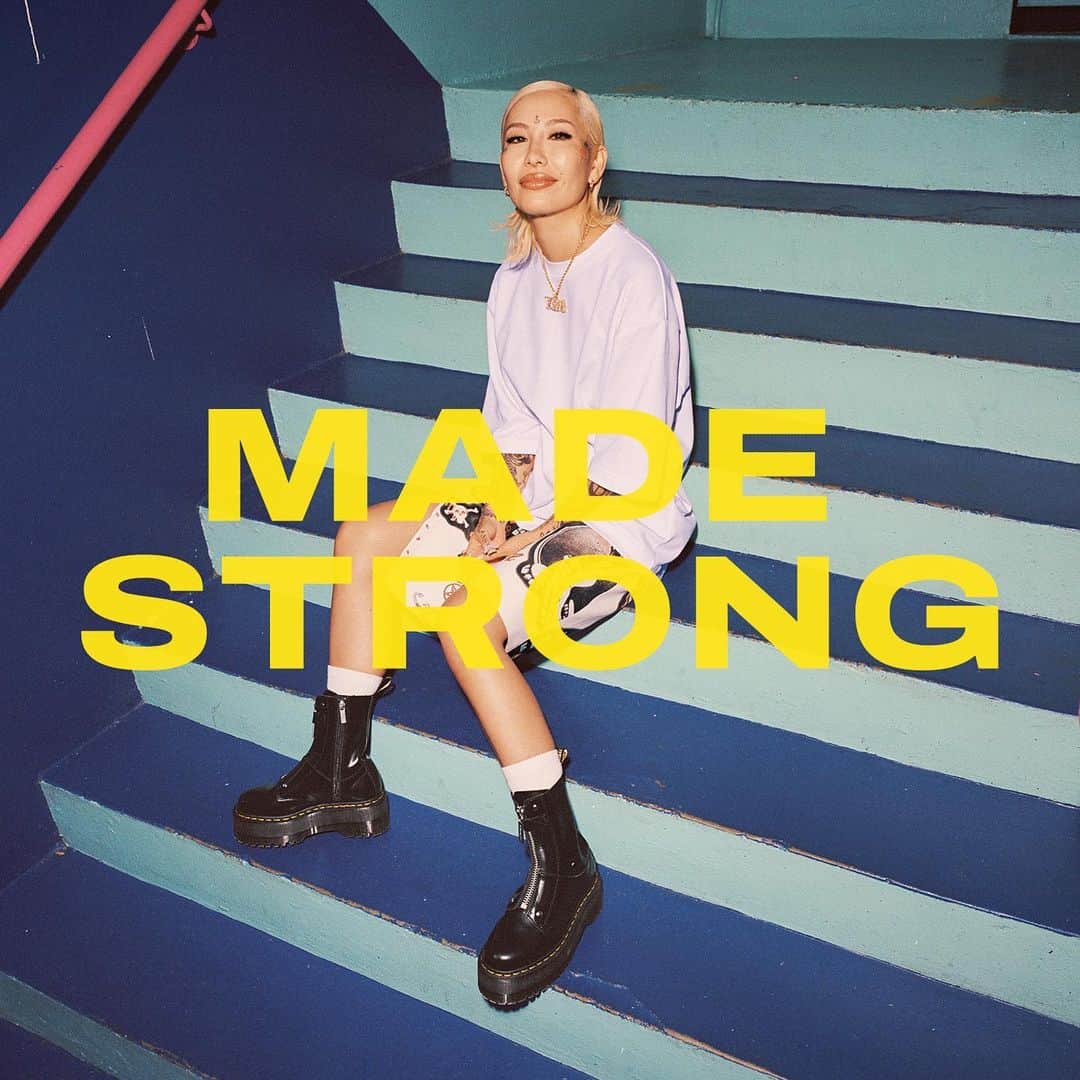 NENEさんのインスタグラム写真 - (NENEInstagram)「@drmartensofficial 🇬🇧 What makes you strong ?  I’m honored to be able to work with @drmartensofficial !  #WEAREMADESTRONG #DrMartens」10月7日 22時59分 - iamrealnene