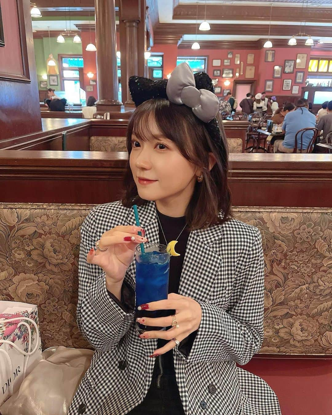 小瀬黎奈さんのインスタグラム写真 - (小瀬黎奈Instagram)「🌙💙🪄」10月7日 23時01分 - 922_reina