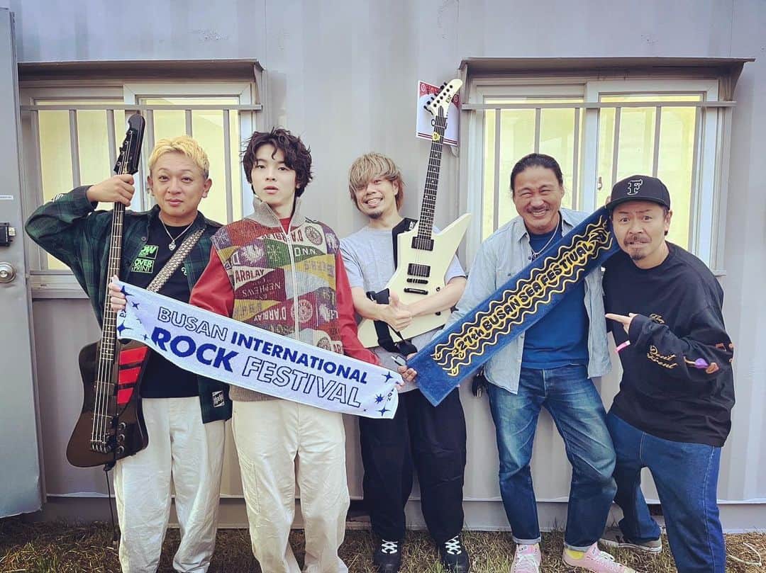 こーいちのインスタグラム：「釜山のフェスでimase君とboboさんと。」