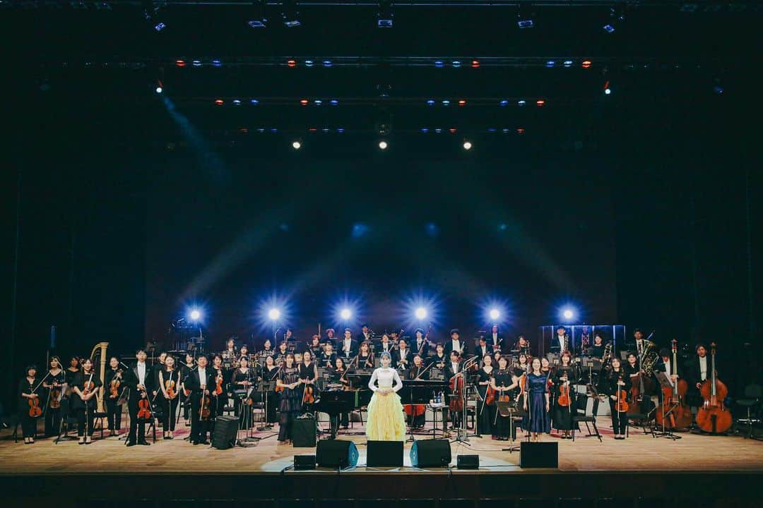 唐沢美帆さんのインスタグラム写真 - (唐沢美帆Instagram)「🎼  「AniLove KYOTO presents  TRUE Orchestra Concert 2023  Supported by Buckskin」 @ロームシアター京都  昼公演〜Sincerely〜  夜公演〜Ensemble〜 ご来場ありがとうございました！  作品と共に歩んできた TRUEの音楽の軌跡… お楽しみいただけましたか？  「そして、次の曲が始まるのです。」  初のオーケストラコンサート 一人では奏られない音楽への喜びを胸に、次のライブへ！  #TRUEさん #唐沢美帆 #オーケストラコンサート #anime_eupho  #響けユーフォニアム  #ヴァイオレットエヴァーガーデン  #anime #anisong  #アニメソング」10月7日 23時01分 - miho_karasawa