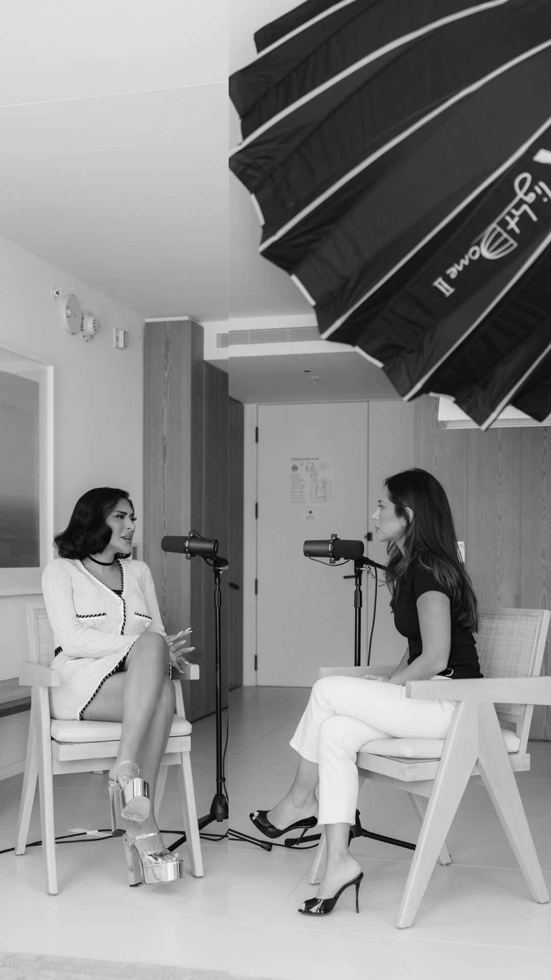 Marianna Hewittのインスタグラム：「@huda on starting a business without a traditional background — listen to the full episode of Life with Marianna wherever you listen to podcasts 🎧」