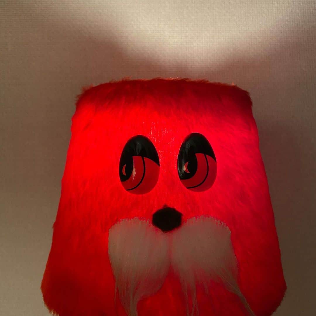 ネオンムーンさんのインスタグラム写真 - (ネオンムーンInstagram)「복각품 아니구 진짜 70년대 제품🧶  제가 잘 모실게요 할모니❤️」10月7日 23時12分 - neon__moon
