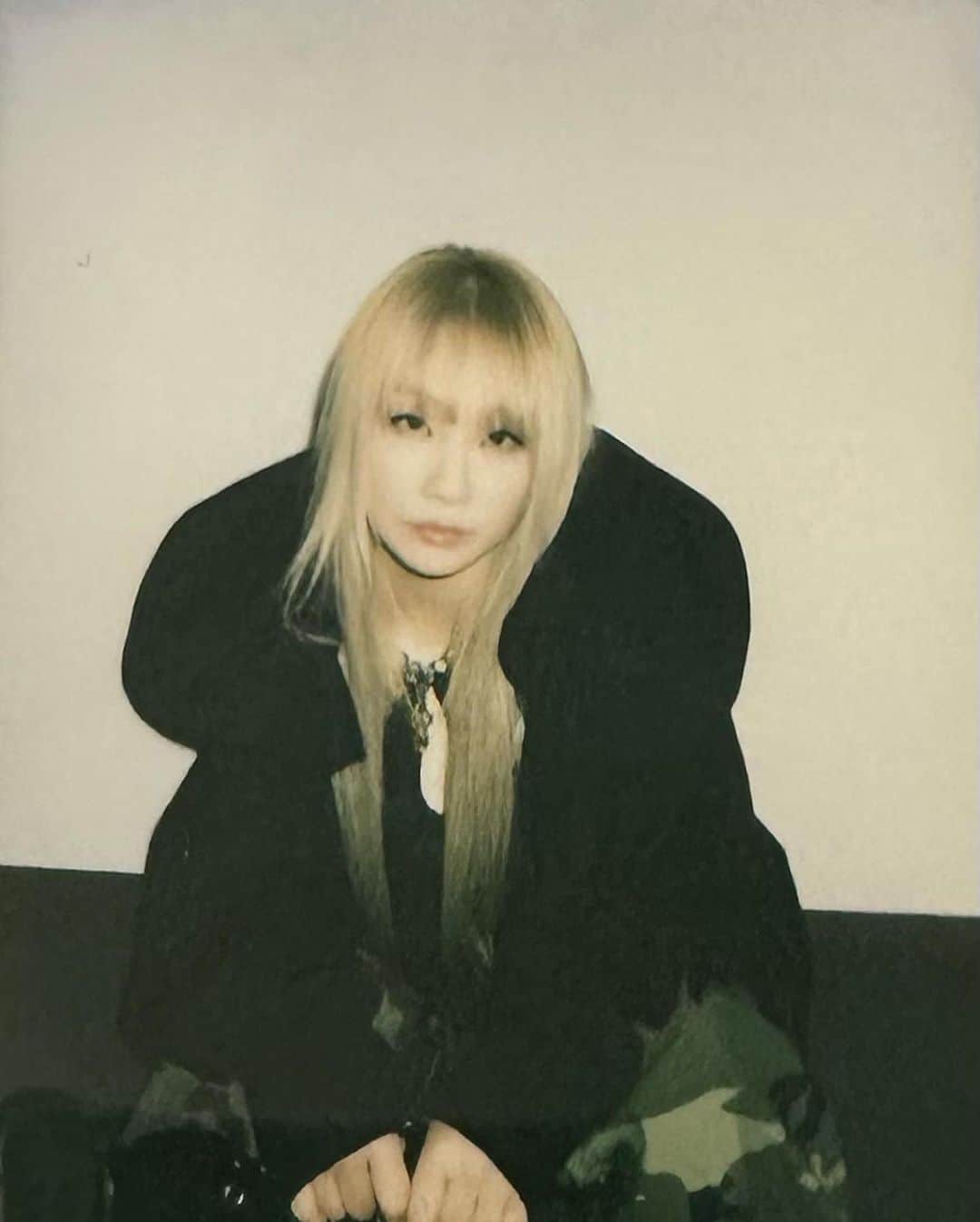 CL さんのインスタグラム写真 - (CL Instagram)「Cherry on top」10月7日 23時46分 - chaelincl