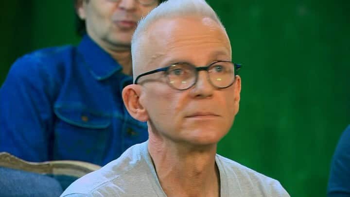 リェーナ・カーチナのインスタグラム：「МТВ 25 лет!!! Ради такого события и из декрета можно выйти 😆😉 смотрите выпуск когда-то судьбоносной для меня программы 12 Злобных Зрителей на канале Яны Чуриковой @yana_chu уже завтра, 8.10.2023 ))」