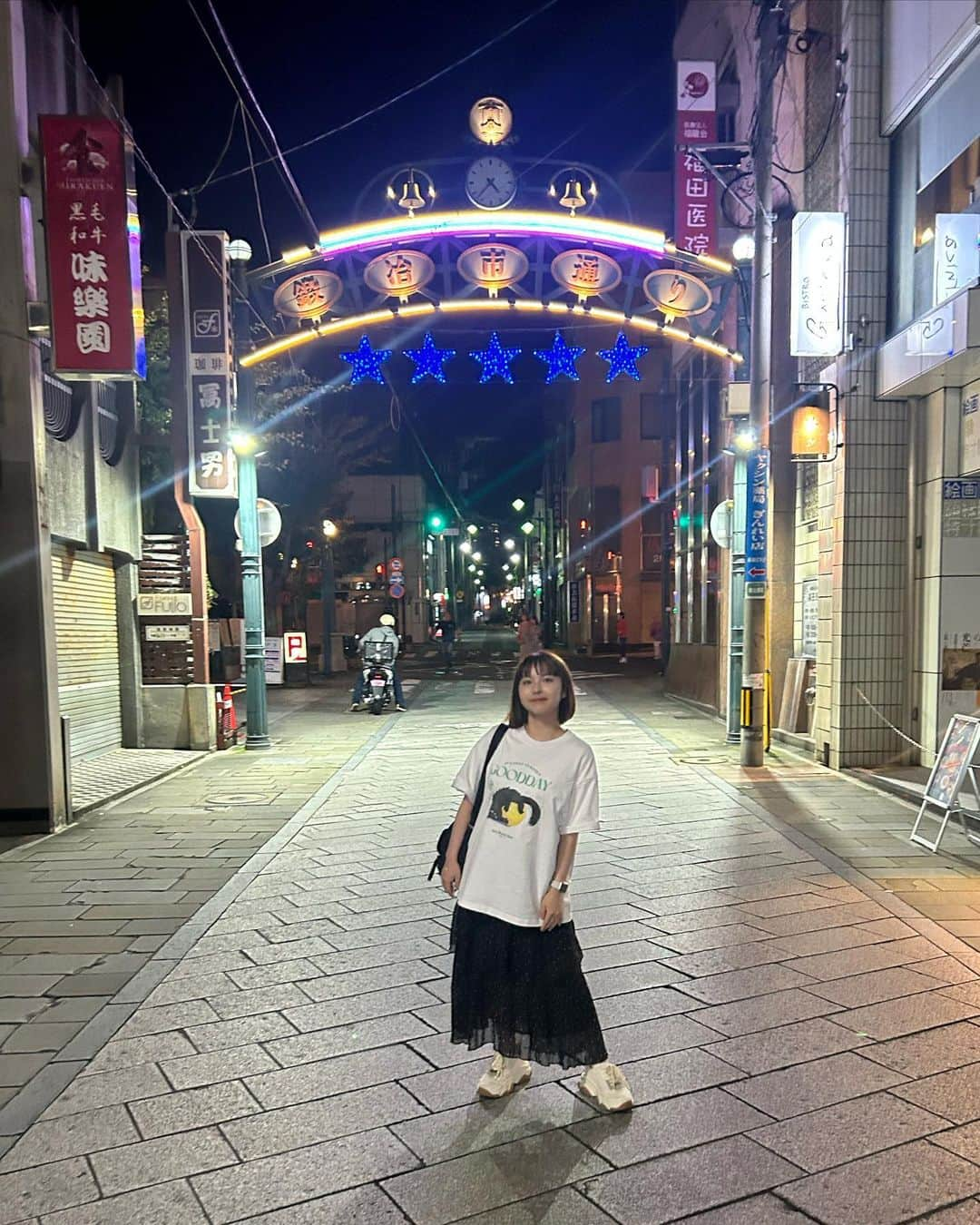 坂口有望さんのインスタグラム写真 - (坂口有望Instagram)「#全国声波 _17-25の旅のなかで  ①米子近くの鬼太郎ロードへ ②札幌打ち上げ感動シーン ③函館ラッピ、本当にラッキーな味 ④かわいすぎる組体技サボテン ⑤長崎ライブ後ウォーク(一人旅は改めてpostします…！) ⑥ 柏サムアップの達筆な横断幕と ⑦奈良・五位堂｢酒楽｣で母とサシ飲み ⑧和歌山グリーンソフト頬張る直前 ⑨名残惜しいBL Cafe楽屋とおかわ帽🧢 @mfc_store @mfc_store_outfit   こう見ると、なんて素敵な夏を過ごせたんだろうと思ってます！ライブ中、お客さんの顔を見ながら毎回考える、あぁわたしこの人たちのためにも絶対駆け抜けなきゃこのツアー！」10月7日 23時58分 - ami_sakagt