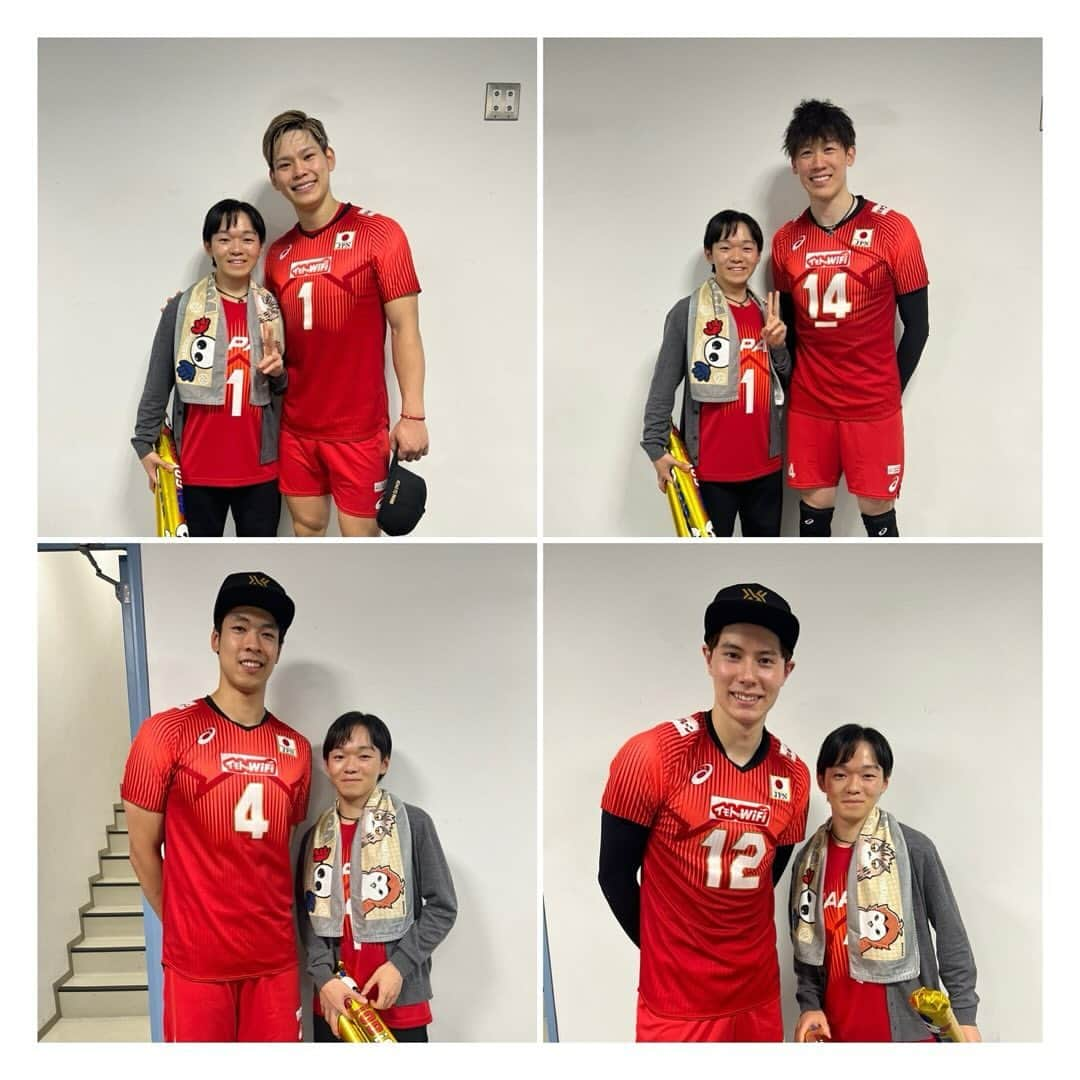 鍵山優真のインスタグラム：「初バレー観戦に行きました🏐  大迫力なプレーとオリンピック決定の瞬間を目の前で見ることができてとても感動しました。 会場の一体感もすごくてとても楽しかったです！  試合後写真も撮っていただきました。ありがとうございます！！  僕も観ている人に感動を与えられる選手になれるように頑張ります！  #石川祐希 選手 #西田有志  選手 #髙橋藍  選手 #宮浦健人  選手 #ワールドカップバレー  #龍神nippon」