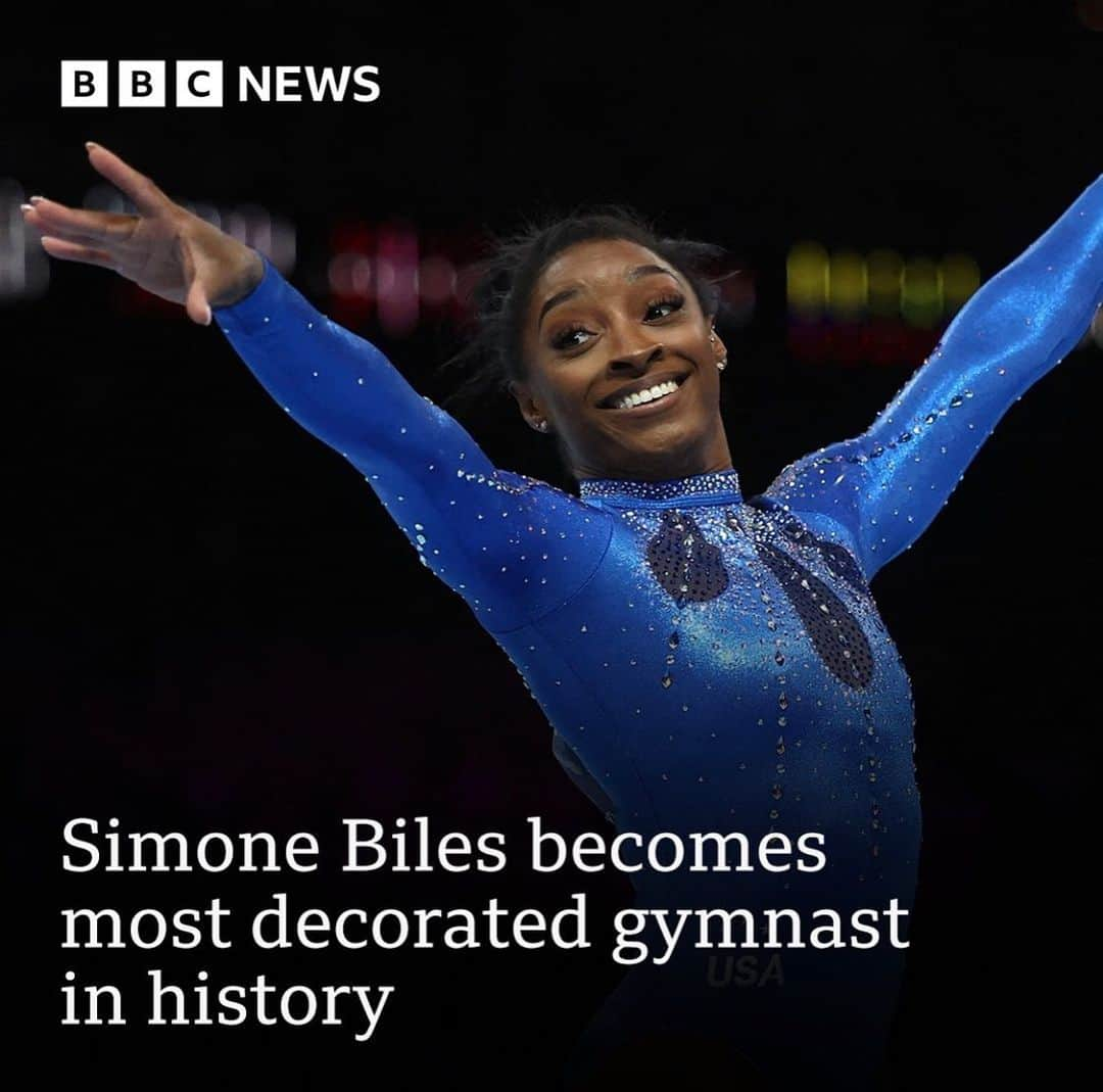 アンナ・パキンのインスタグラム：「Just a little joy…. #GOAT @simonebiles」