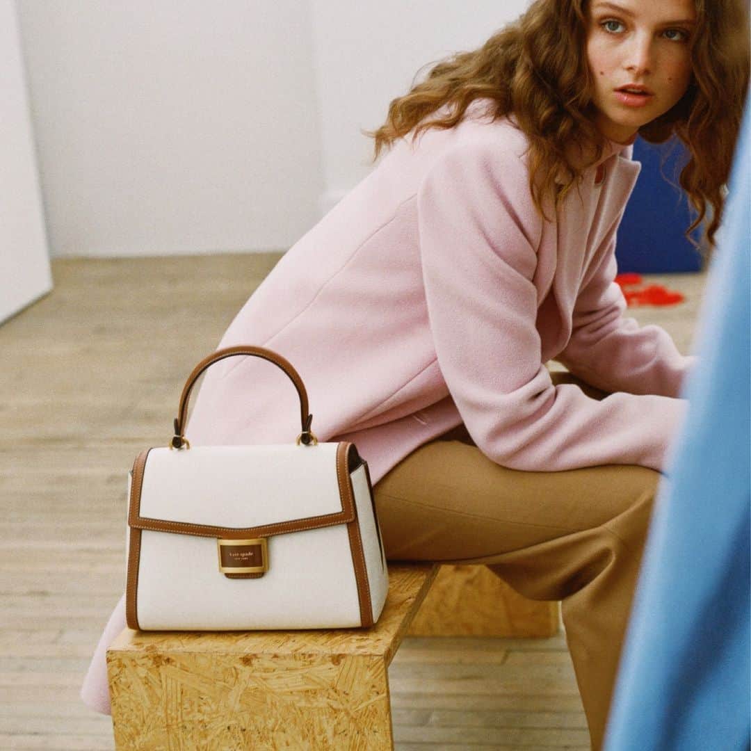 ケイト・スペードのインスタグラム：「It’s okay to stare. #katespadeny」