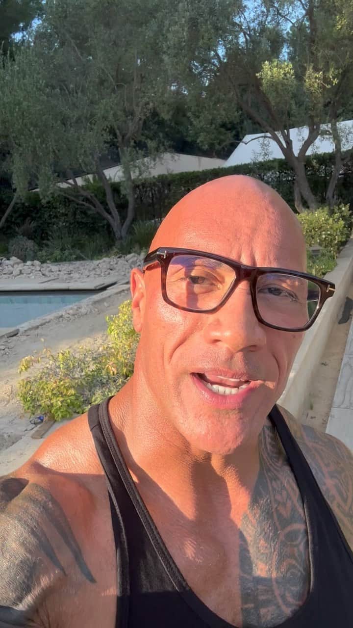 ドウェイン・ジョンソンのインスタグラム：「Update on the People’s Fund of Maui 🙏🏾  I’m so grateful and moved by all the messages I’m receiving out of Maui from the survivors of the devastating wildfires who are now getting their personal funding from The People’s Fund of Maui.  The strength of our people of Maui is beautiful and inspiring. Watching families and community come together after this tragedy is inspirational and I’m proud of our Polynesian people. Thank you to everyone who has helped by sending resources, love and prayers to all people affected by the fires and a loving mahalo and RESPECT to our OG cultural leaders, our local community organizations, and all our first responders and every person who came together to help our people.   And to everyone in my social media community right here. Our connection is everything because we only know how to be REAL with each other. You always tell me the truth - good or bad - I’ll always appreciate and protect that straight talk between us - you have my word to always listen, learn, grow and do better.  I’ve never launched a fund before - trust me, I’m a quick study and learn my lessons fast 😊 I totally get it and I appreciate you.   To our Maui/Lahaina survivors, Mana is in our DNA.  All of us.  We get knocked down. We rise back up stronger, as one.  That’s who we are as Polynesian people. And that’s who we are as Americans.  STAY STRONG MAUI 💪🏾 Love you.」