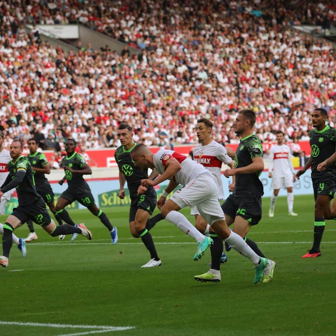 ヴァルデマール・アントンさんのインスタグラム写真 - (ヴァルデマール・アントンInstagram)「Wir machen weiter, @vfb super Leistung.」10月8日 2時00分 - wowaanton31