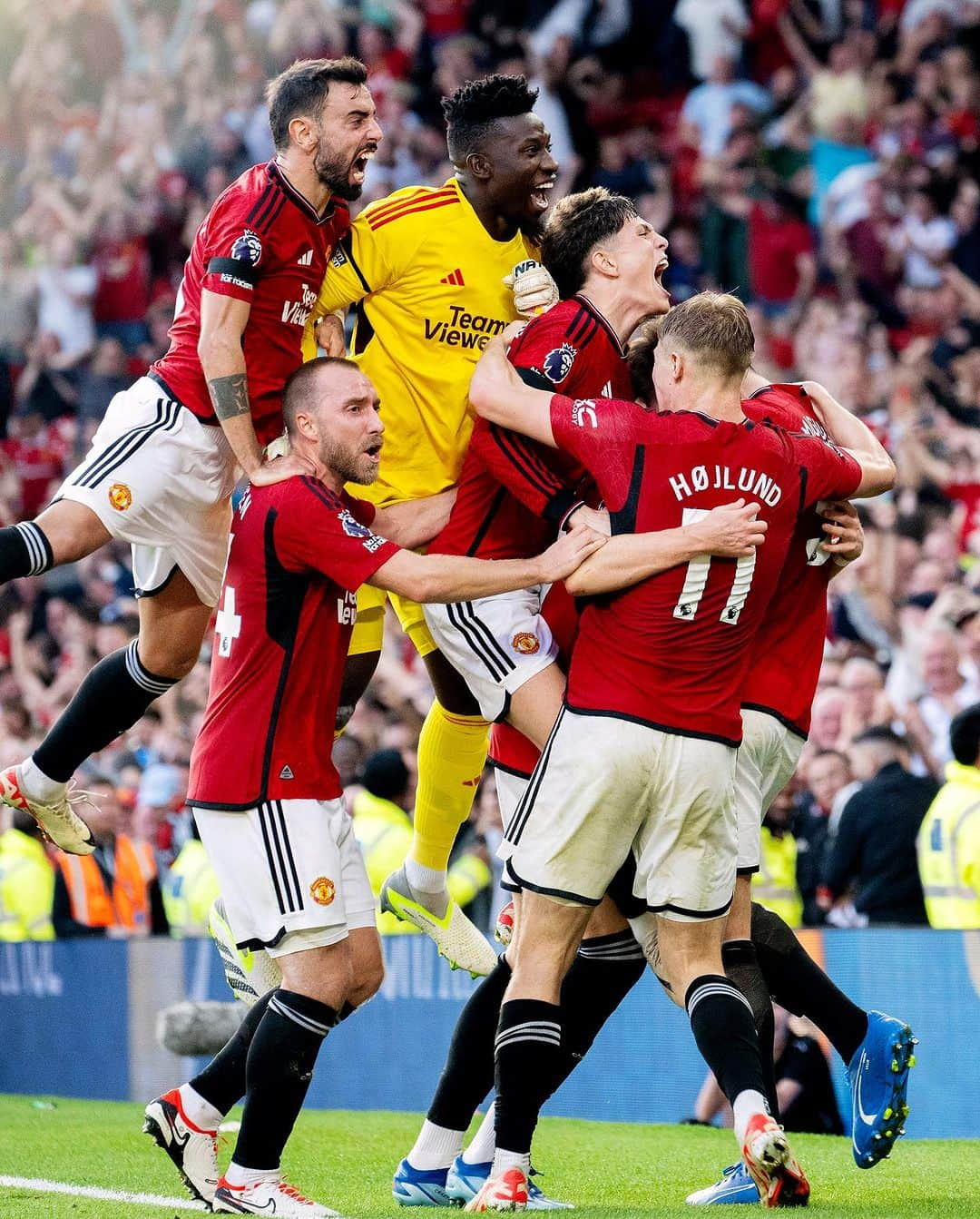 アンドレ・オナナのインスタグラム：「It has not been the start to the season that we wanted. Very, very important victory, worth more than three points. We are @manchesterunited. 🦁💪🏾」