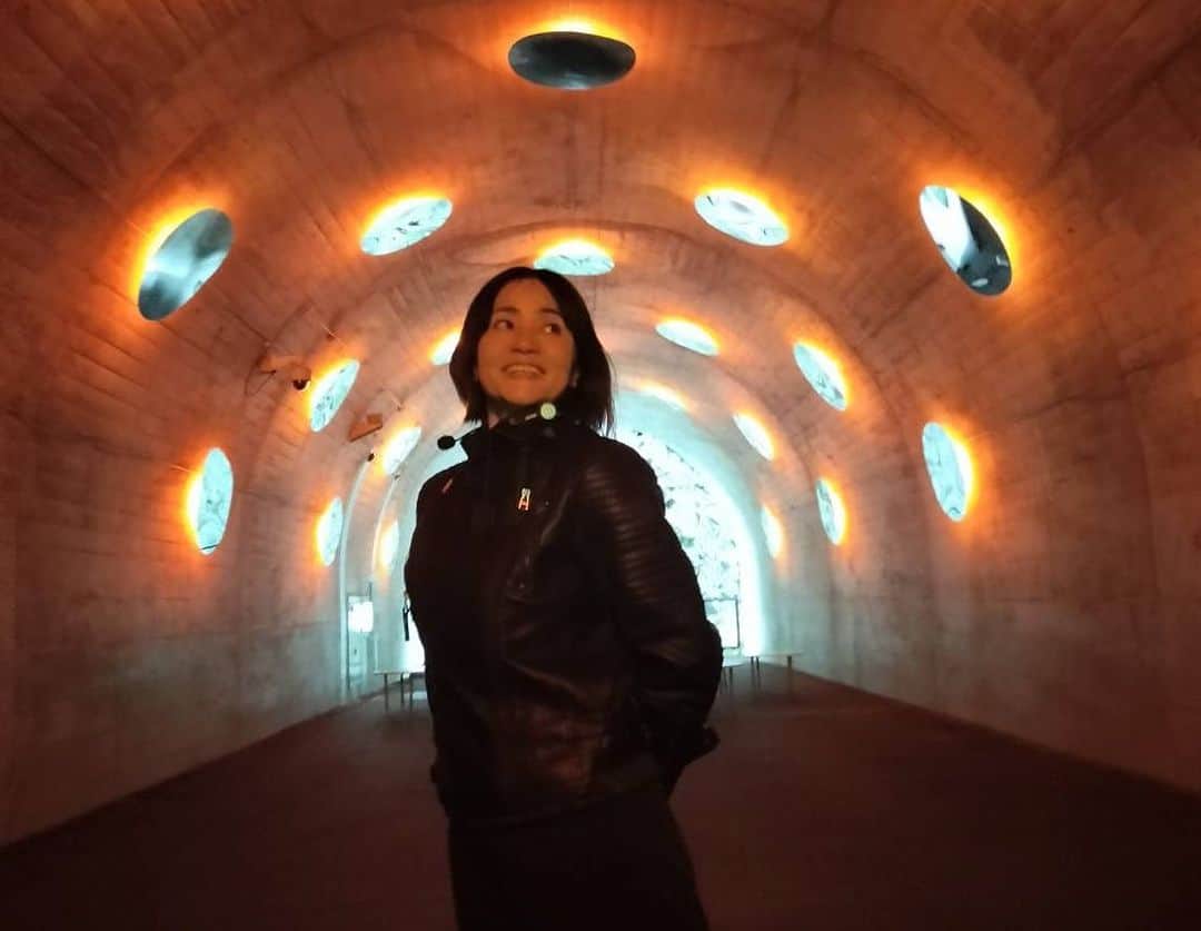 橋本志穂さんのインスタグラム写真 - (橋本志穂Instagram)「清津峡トンネル、 すっごく良い‼️ 楽しすぎました。 #清津峡渓谷トンネル  #インスタ映え  #トンネル」10月8日 2時20分 - shihohashimoto3
