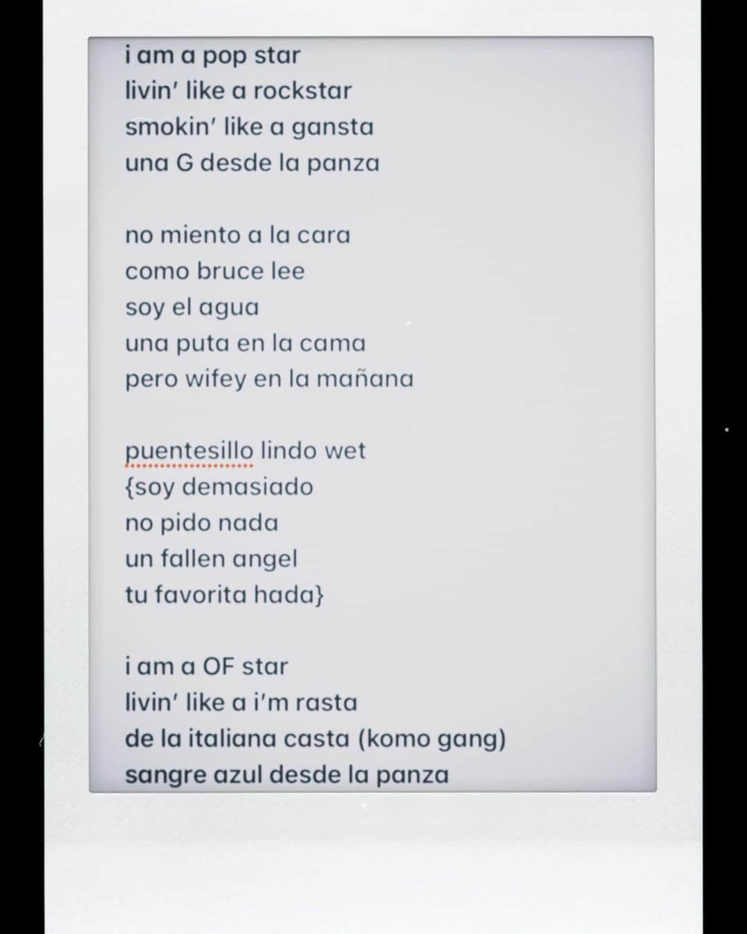 Alessandra Sironiさんのインスタグラム写真 - (Alessandra SironiInstagram)「ole yo de pana y no, no soy de caracas soy la mas linda guara💋」10月8日 2時36分 - sironinena