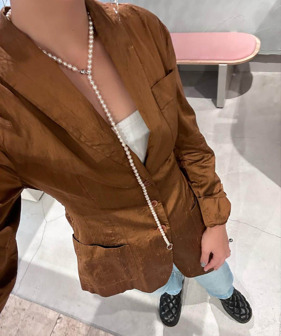 内田奈々さんのインスタグラム写真 - (内田奈々Instagram)「Akoya Pearl Collection ⁡ アコヤ以外にもタヒチや白蝶貝のパールのリングもご用意しています♡ ⁡ パールを探されていた方はぜひご相談ください。 ⁡ ＿＿＿＿＿＿＿＿＿＿＿＿＿＿＿ 直営店は2023年5月1日から不定期営業になります。 ハイライトに営業日記載あり ⁡ お問い合わせ専用公式LINE @ nananbijouxxx (@マークを入れて検索) ※InstagramのDMでのお問い合わせは承っておりません。 #nananbijouxxx #akoyapearl #tahitipearl #アコヤパール #あこや真珠  #タヒチパール」10月8日 12時29分 - nana_uchida