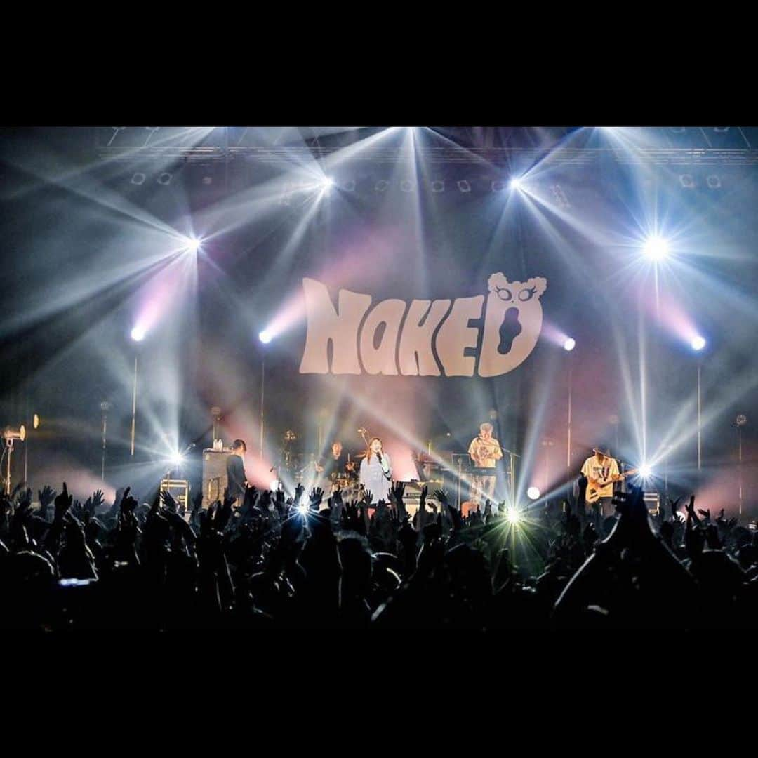 イガラシのインスタグラム：「2023.10.07 家入レオさんTOUR 2023 〜NAKED〜  @ Zepp Namba  初日最高でした。　 全9箇所よろしくお願いします。 　  ph 河上良 #家入レオ #NAKEDツアー #leo_Naked  #宗本康兵　 #前田雄吾　 #玉田豊夢 #仲道良  #イガラシ」