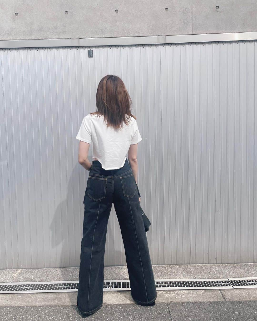 咲月美優さんのインスタグラム写真 - (咲月美優Instagram)「▶︎ #smiyu_code  . 👖🔗🤍 シンプルなスタイルにひとくせ ꐕ ꐕ ꐕ . . . #amerivintage #lecielbleu #ルシェルブルー #maisonspecial  #デニムコーデ #シンプルコーデ #Tシャツコーデ #白T #夏服コーデ #高身長女子 #高身長コーデ #168cmコーデ #大人カジュアルコーデ #シルバーアクセサリー #サングラス女子  .」10月8日 13時06分 - s.miyutyyy