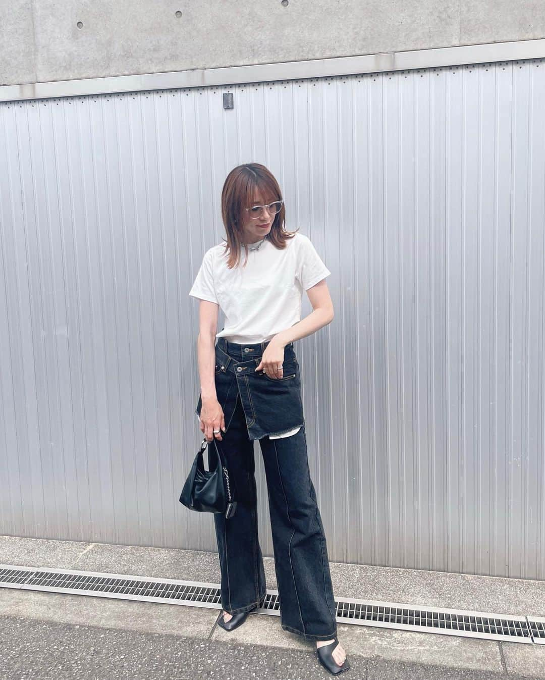 咲月美優さんのインスタグラム写真 - (咲月美優Instagram)「▶︎ #smiyu_code  . 👖🔗🤍 シンプルなスタイルにひとくせ ꐕ ꐕ ꐕ . . . #amerivintage #lecielbleu #ルシェルブルー #maisonspecial  #デニムコーデ #シンプルコーデ #Tシャツコーデ #白T #夏服コーデ #高身長女子 #高身長コーデ #168cmコーデ #大人カジュアルコーデ #シルバーアクセサリー #サングラス女子  .」10月8日 13時06分 - s.miyutyyy