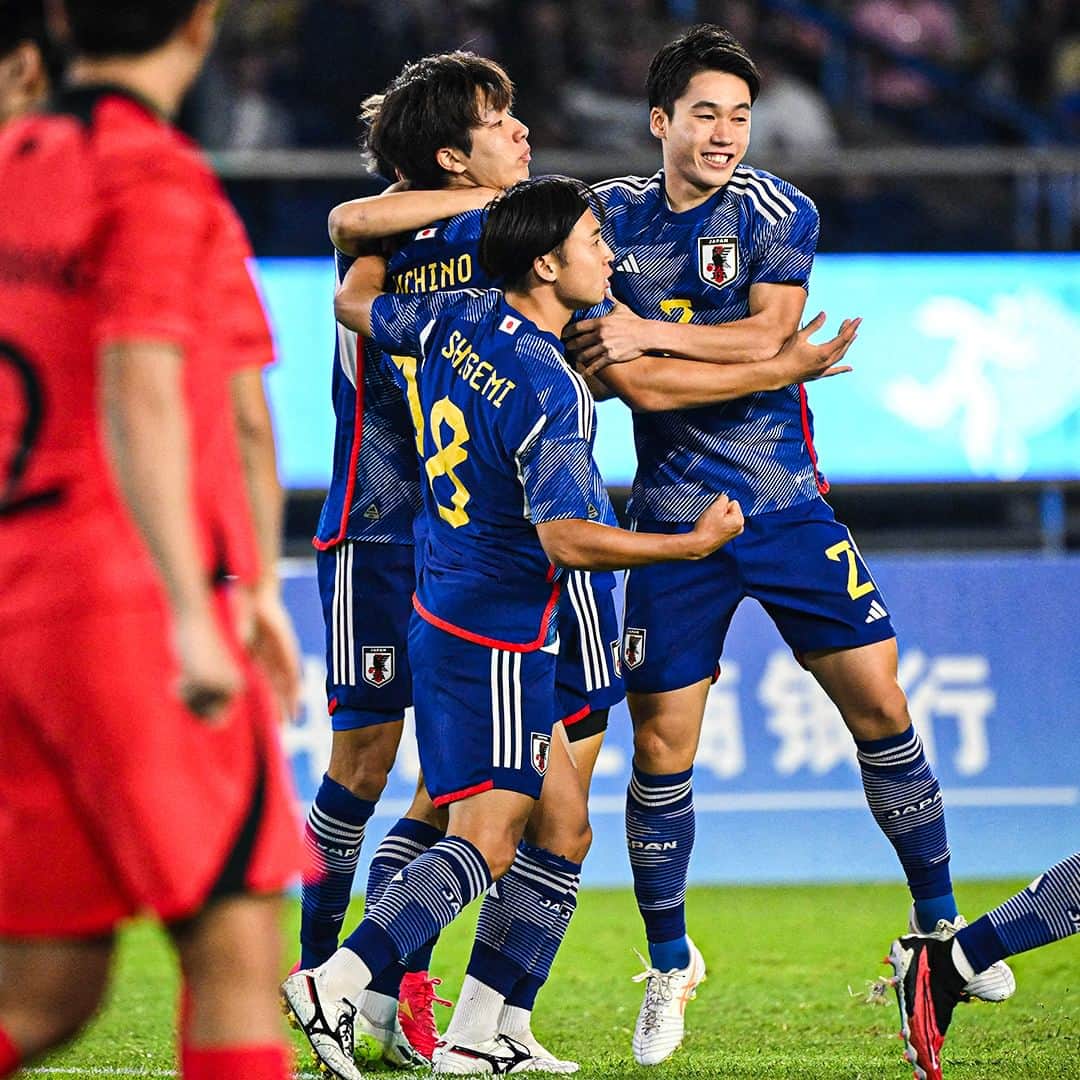 Goal Japanさんのインスタグラム写真 - (Goal JapanInstagram)「🇯🇵 #U22日本代表 は韓国に敗れ銀メダル 🥈 #内野航太郎 の開始早々のゴールで先制した日本だが、27分と56分にU-24韓国代表に得点を許し逆転負け。前回大会に続き韓国に敗れて、アジア競技大会 2大会連続の銀メダルとなった。(Photo: Getty Images)  #soccer #football #asiangames #daihyo #サッカー #フットボール #サッカー日本代表 #杭州アジア大会 #アジア大会 #⚽️」10月8日 7時00分 - goaljapan