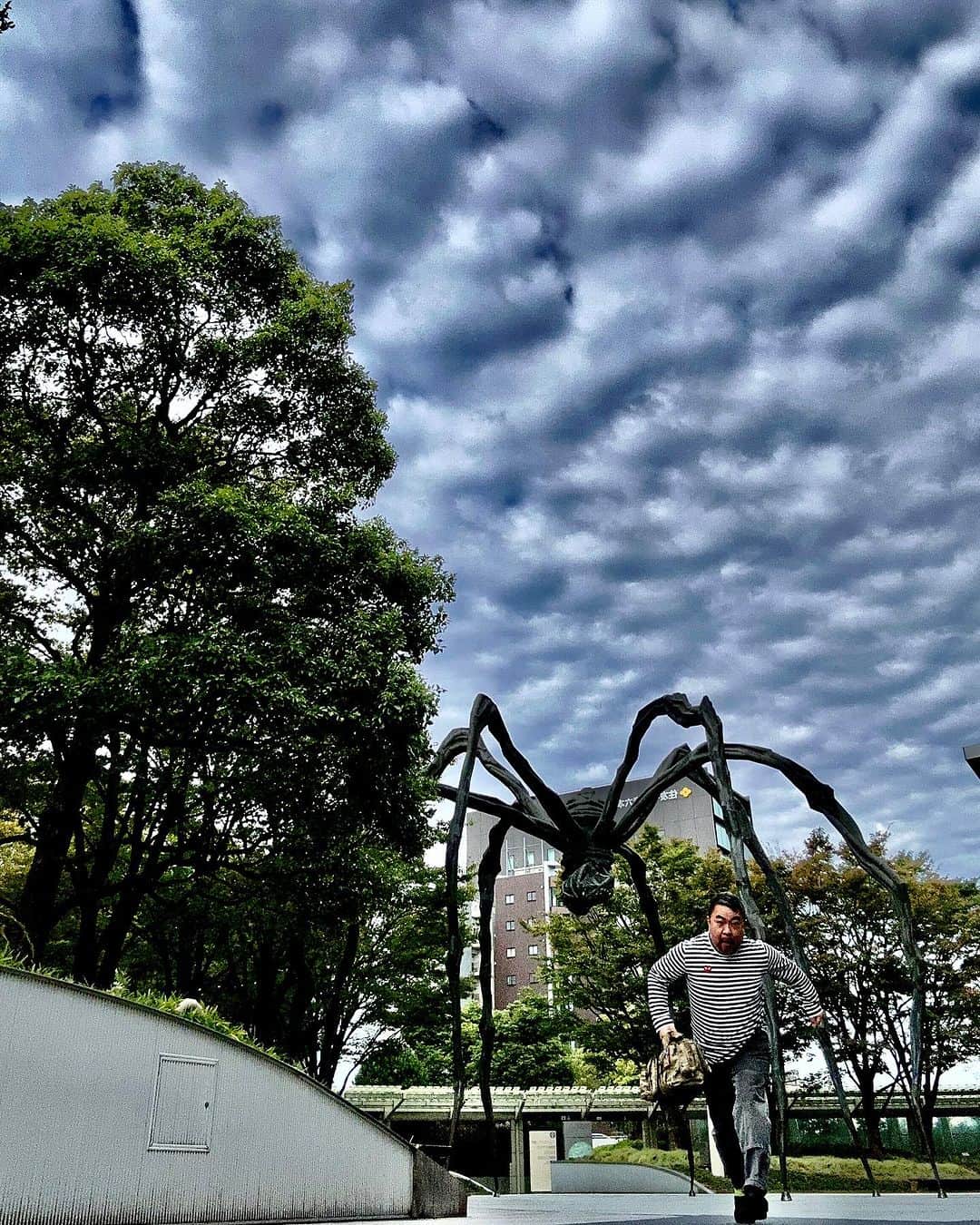 武井義明のインスタグラム：「SF感。」