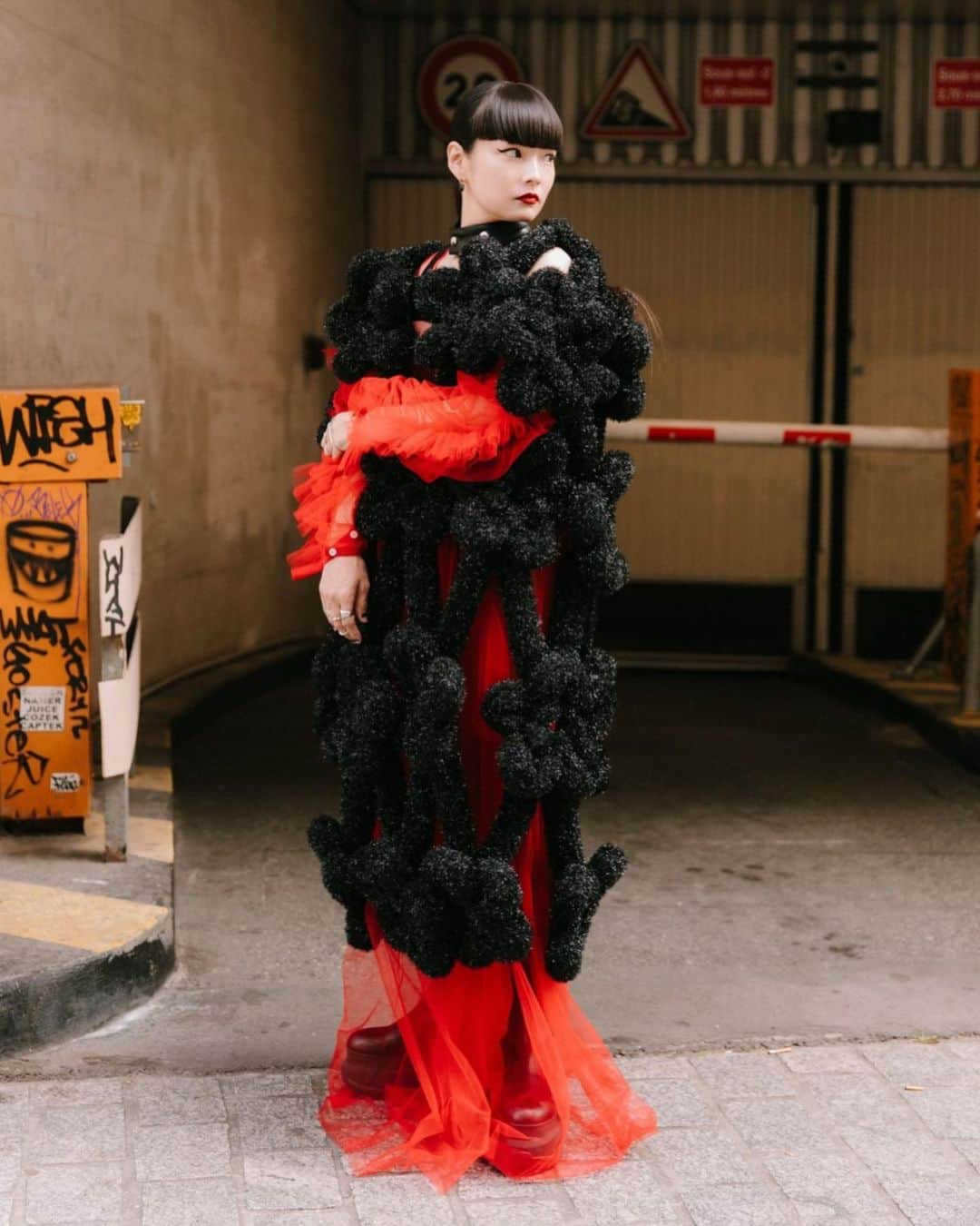 秋元梢さんのインスタグラム写真 - (秋元梢Instagram)「🔴 #pfw #noirkeininomiya」10月8日 9時10分 - akimoto_kozue