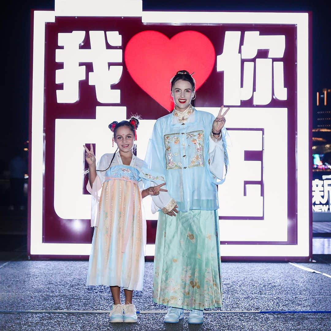 タチアナ・マリアさんのインスタグラム写真 - (タチアナ・マリアInstagram)「Great time in @zhengzhouopen with @charlottemaria2013 👩‍👧💜🤗!」10月8日 9時36分 - tatjanamaria87