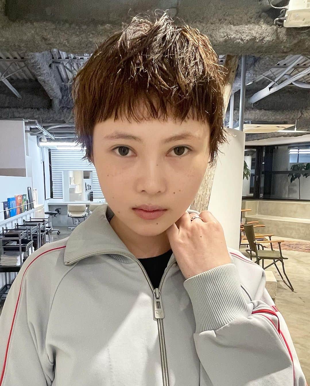 高橋忍さんのインスタグラム写真 - (高橋忍Instagram)「new  hairstyle 🦆  twist texture   @hamachifutaba.nanuk」10月8日 10時13分 - nanuk_takahashi.buri