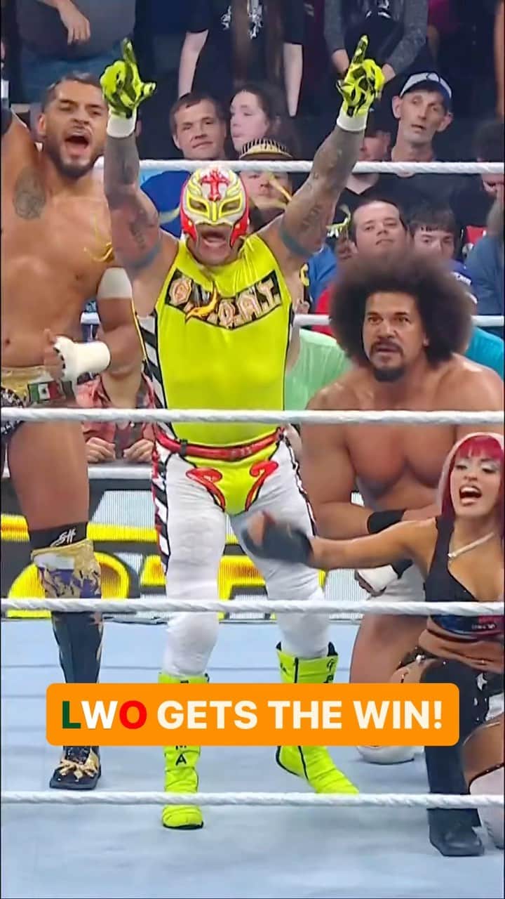 レイ・ミステリオ・ジュニアのインスタグラム：「HUGE victory for the LWO! 🇲🇽🇵🇷 #WWEFastlane」