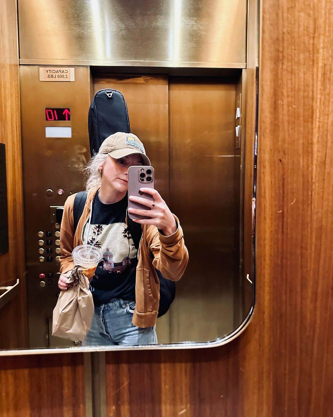 エミリー・キニーさんのインスタグラム写真 - (エミリー・キニーInstagram)「Love u 💕🙂💫」10月8日 11時05分 - emmykinney