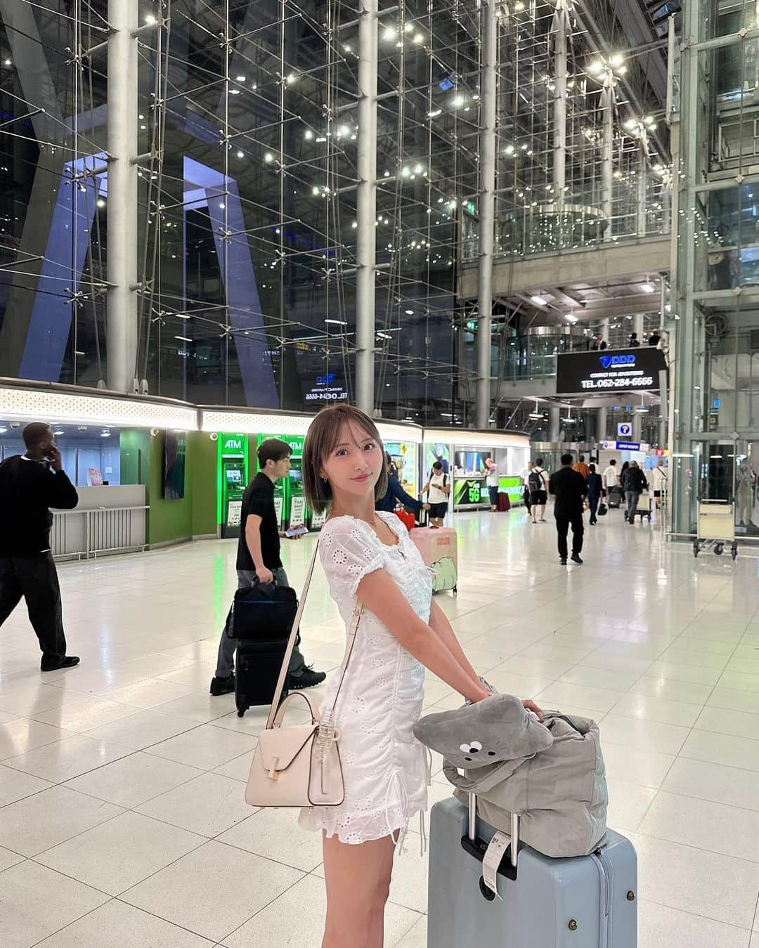 安藤笑さんのインスタグラム写真 - (安藤笑Instagram)「. .  ほほえみの国🇹🇭  . .  #thailand  #airport」10月8日 11時29分 - emichii87