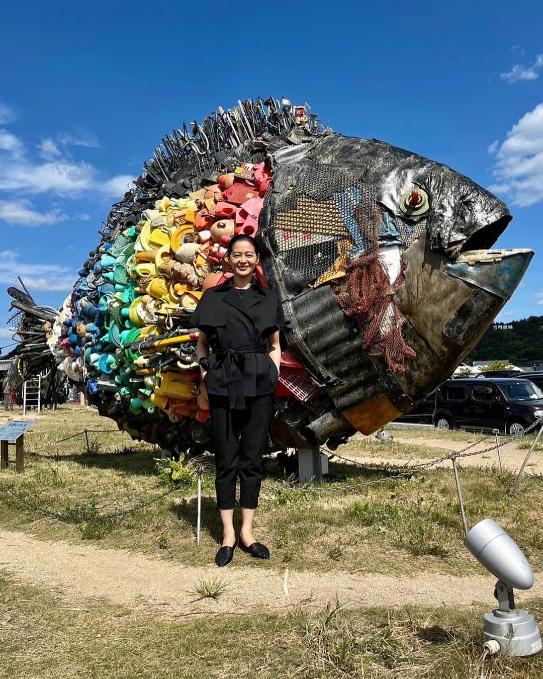 黒谷友香さんのインスタグラム写真 - (黒谷友香Instagram)「皆さん、こんにちは🤗 岡山県の続き、玉野市に行ってきました！ ナイカイ塩業、Power X 、宇野港周辺にあるアート、舟底の記憶（スクリュー）や宇野のチヌなど 瀬戸内のレガシーを巡りました😊  最後に岡山の源吉兆庵本店🍑にも行ってきたよ！ いちごのヨーグルト🍓美味しかった〜😋❣️  #岡山県#北前船#地域連携#ペニンシュラ応援大使#2拠点生活#玉野市#ナイカイ塩業#パワーエックス#宇野港#舟底の記憶#宇野港のチヌ#源吉兆庵#黒谷友香」10月8日 11時36分 - tomoka_kurotani