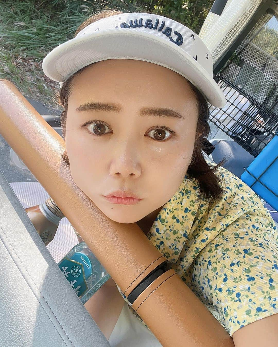 森詩織のインスタグラム：「久しぶりに父とゴルフ⛳️ なんだかいつもより調子が良かった💛  ボールもなんか良くわからない「飛ぶサー」ボールで一回も無くさずに終われました🫶※池には一回ポチャったけど笑  晴れてたけど涼しくていい気候でした！  #ゴルフ #ゴルフ女子 #ゴルフ場 #ゴルフウェア #ゴルフファッション #ゴルフ好き #ゴルフ難しい #ゴルフ日和 #ゴルフ記録 #ゴルフ練習中 #ゴルフボール #ゴルファー #晴れ」