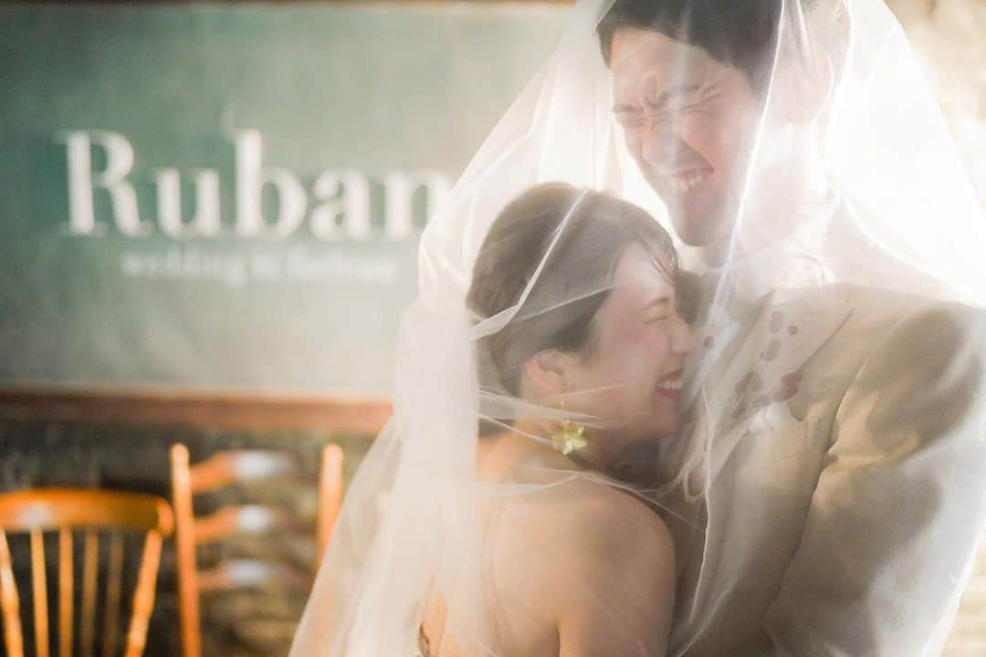 Ruban Weddingのインスタグラム：「⁡ ⁡ 10.11月は週末はご結婚式、 平日はフォトウエディングをいただいており、 HAPPYムード全開です💐✨ ⁡ 11月のフォトウエディングは まだ若干ご案内できるお日にちもございますので 気になる方はお早めにご連絡ください☺️ ⁡ 紅葉での撮影も可能です🍁 ⁡ ⁡ ♒︎♒︎♒︎♒︎♒︎♒︎♒︎♒︎♒︎♒︎♒︎♒︎♒︎♒︎♒︎♒︎♒︎♒︎♒︎♒︎♒︎♒︎♒︎♒︎♒︎♒︎♒︎♒︎♒︎♒︎♒︎♒︎♒︎♒︎♒︎♒︎ ご見学のご予約は @rubanwedding プロフィールページの URLからどうぞ！ ⁡ ウェディングフェアーのご予約は WEBサイトorお電話にて🌿 📞087-873-2292 DMからのご質問もお受けしております！ ⁡ お気軽にご相談下さいませ！  ⁡ 結婚式場 Ruban-リュバン- Open 10:00-19:00 香川県高松市香西北町181-1  ⁡ #rubanwedding#ruban#リュバン#アンティーク#花嫁#プレ花嫁#香川県のプレ花嫁さんと繋がりたい#フォトウエディング#高松結婚式場#chainonwedding #marry#marry花嫁#高松市#フォトウェディング#香川花嫁#高松花嫁#四国花嫁#ウェルカムパーティー#フォト婚#オリジナルウェディング #ウェディングパーティー#会場コーディネート#結婚式演出アイデア #香川結婚式場 #ウエディングフェア #コンセプトウエディング #結婚式アイディア」