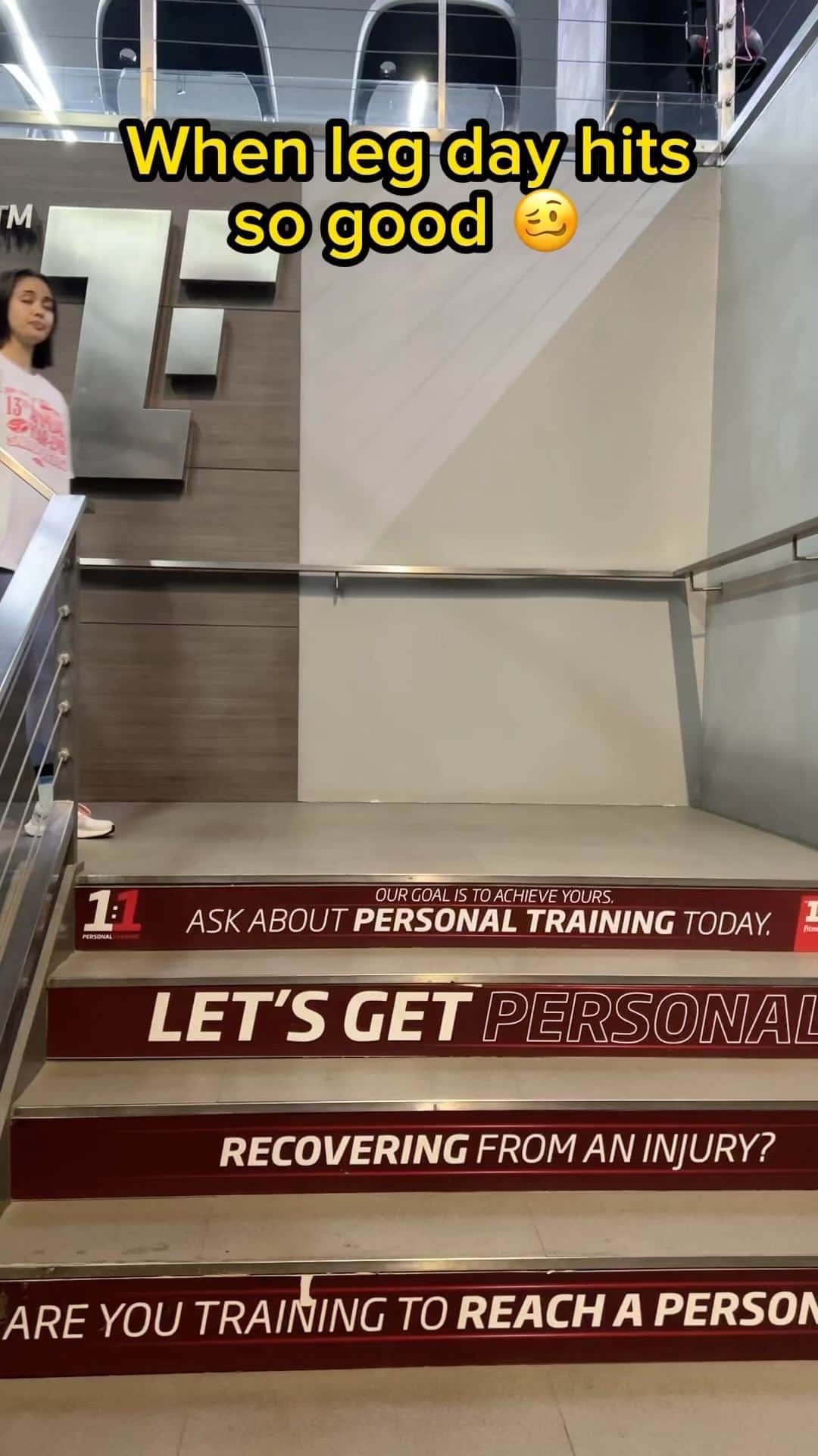 ミーガン・ヤングのインスタグラム：「If you don’t get it, you haven’t done leg day hard enough 😅😂🫰🏽」