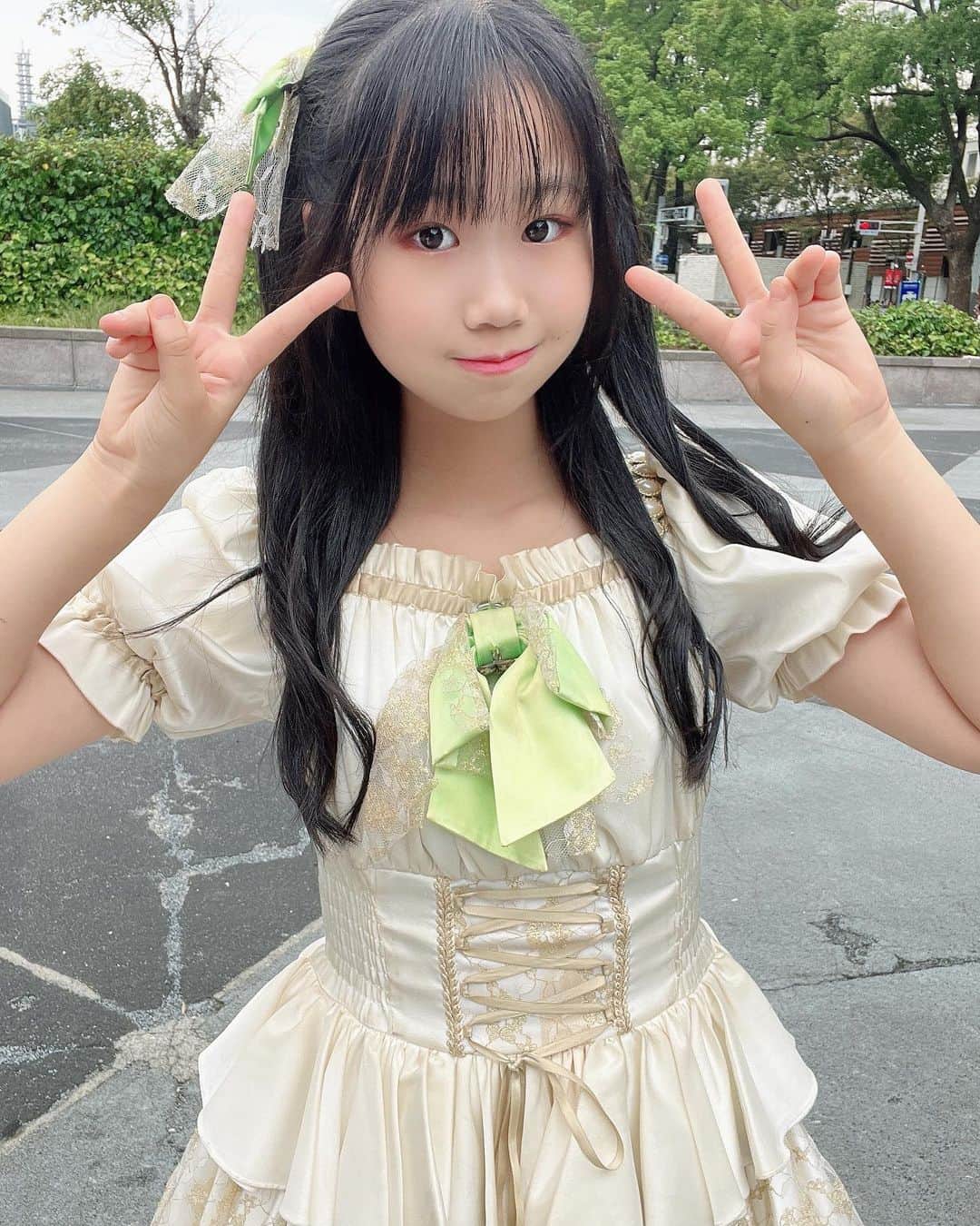 のインスタグラム：「おやすみ☺️ .  .  .  .  .  .  #アイドル#おーえすけー#松永あいか#中学生#可愛い#大須#09#14歳#いいねしてほしい#中2#拡散希望#jc#推して#黄緑色担当#大須商店街」