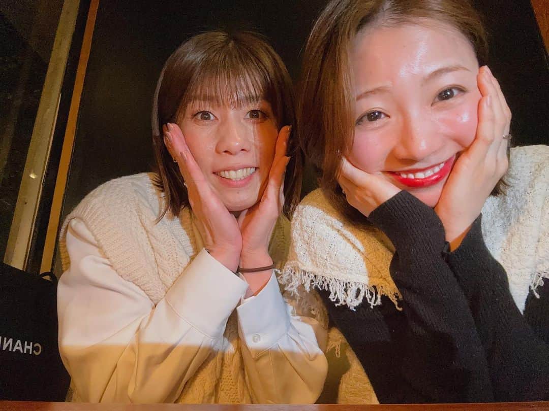 吉田沙保里さんのインスタグラム写真 - (吉田沙保里Instagram)「@saori___yoshida  HappyBirthDay🥰✨💞  3枚目は出会った2017年！ そして、6年後の今の私たち♡ 良い歳のとり方してるよねーなんて。 さおりんとたくさんお話して、 笑って　久しぶりに楽しい夜を 過ごせて、幸せだっ💜 愛満ち溢れる一年にしてねっ！  I Love You🌈✨  #にくだらけ」10月8日 21時42分 - saori___yoshida