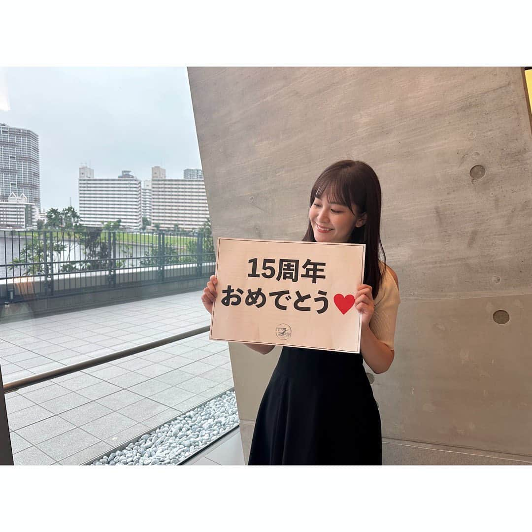 林美桜さんのインスタグラム写真 - (林美桜Instagram)「. 2PMの15周年コンサートに行ってきました🥹6人での日本公演はおよそ7年ぶり…！ パフォーマンス（さらに洗練されてる）、トーク、メンバーのわちゃわちゃ感、全く変わらない😭 夢みたいだけど、夢じゃなくて6人で存在していました🥲 . ハレスのみなさんも7年ぶりとは思えない言葉のキャッチボールの安定感と一体感 2PMとハレスの間にある変わらない厚い信頼関係にグッときました。 . 何回も「待っていてくれてありがとう」と伝えてくれた2PMの皆さん。 ハレスの人生を明るく照らしてくれて、2PMには本当に本当に感謝です。 . 涙なしではみられないシーンがありましたね…。 私は2PMと共に過ごした時間を振り返って、 楽しかったこと、嬉しかったこと、辛い時にたくさん励まされたことなどいろいろ思い出して、母と号泣しました。 . どの瞬間も最高でした。 ハレスでいられて幸せだと再確認した時間でした。 . #2PM #hottest #ハレス #Its_2PM #2PM_15th_Anniversary #ありがとう」10月8日 21時47分 - miou0hayashi