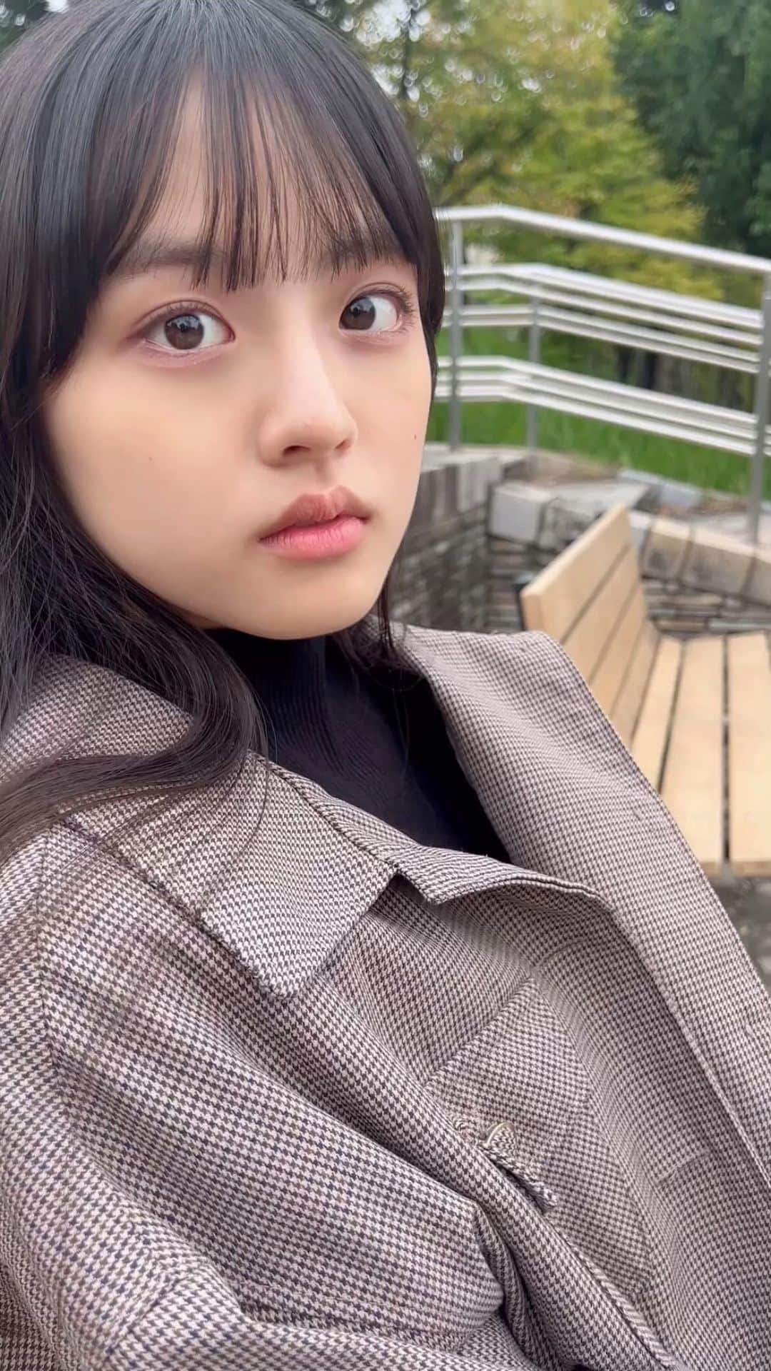 のインスタグラム：「急に寒くなってきましたね☁️ 体調に気をつけてください☺︎︎︎︎  #ジャケット#🥶 #jc2#09」